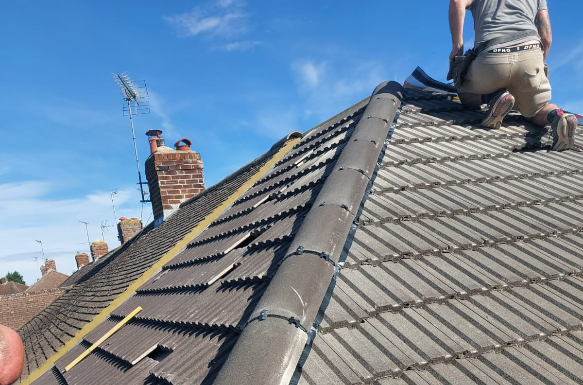 local roofer Harpenden